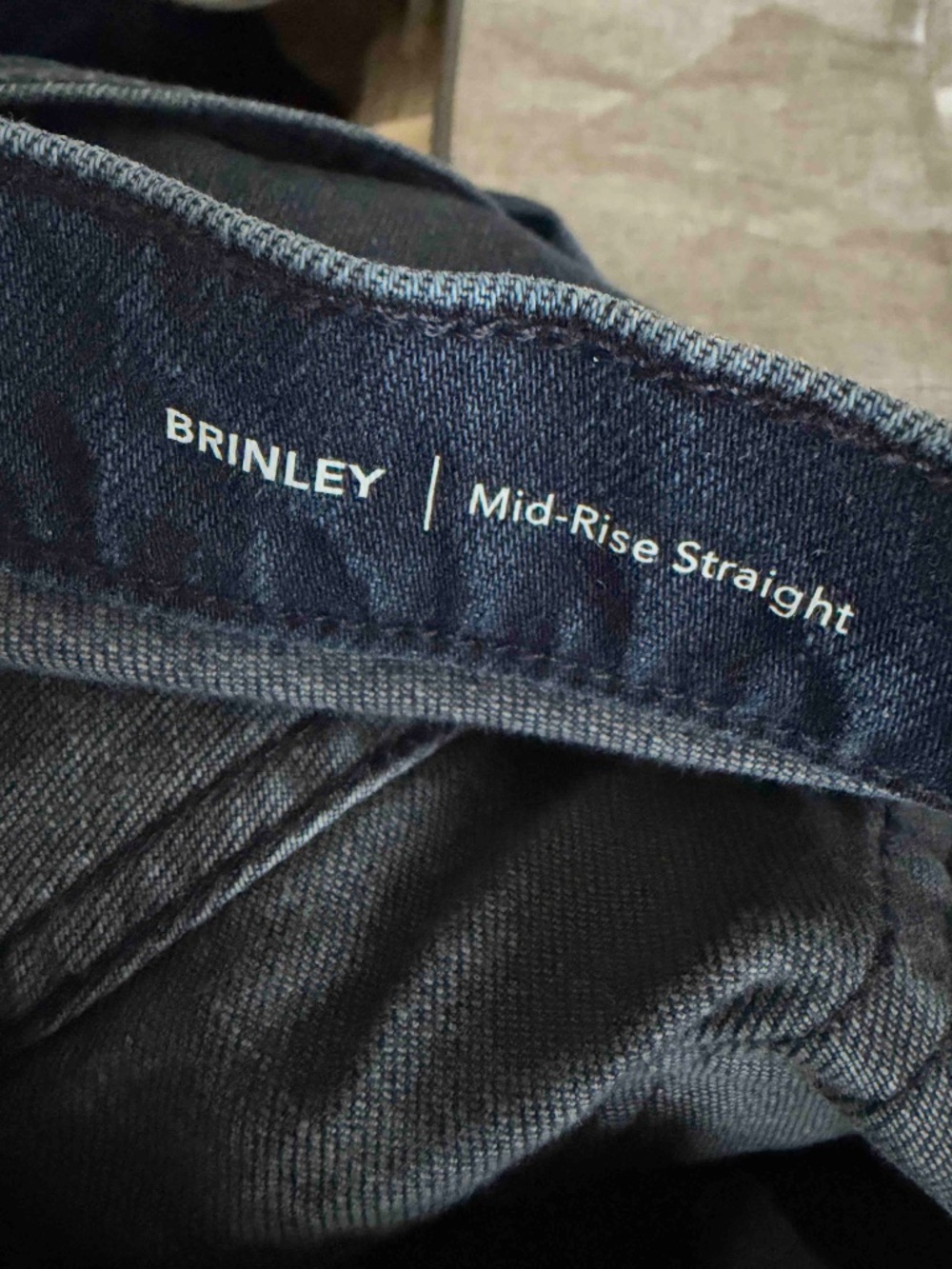 AG Jeans Brinley Mid-Rise Straight Denim Jeans Sz 28 - Picture 6 of 6